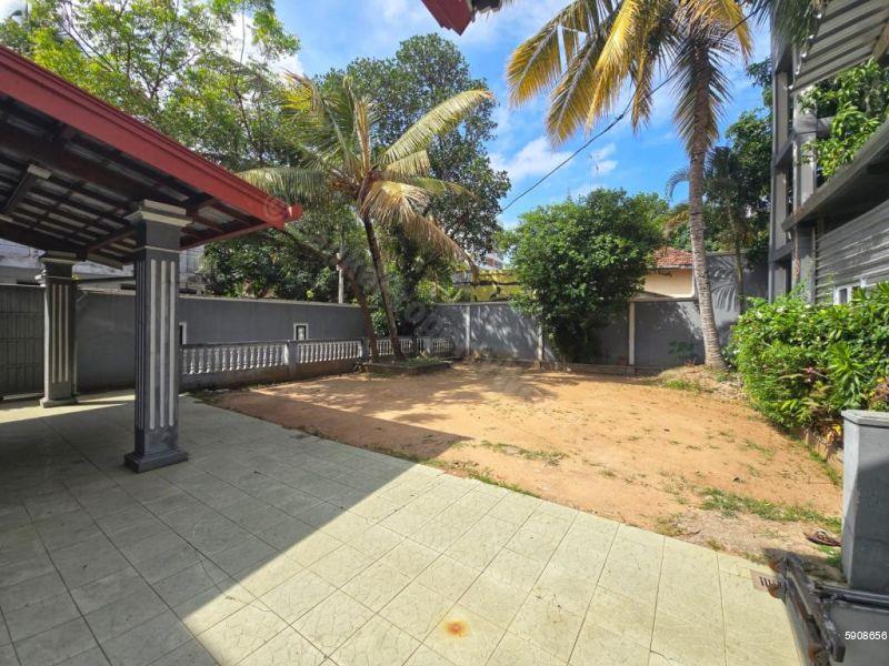 House for sale in Colombo 6