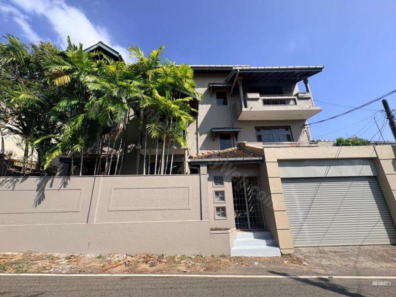 Exterior - House for rent in Battaramulla