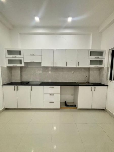 Kitchen - Semi Furnished Apartment for Sale at Athurugiriya Prime Residencies