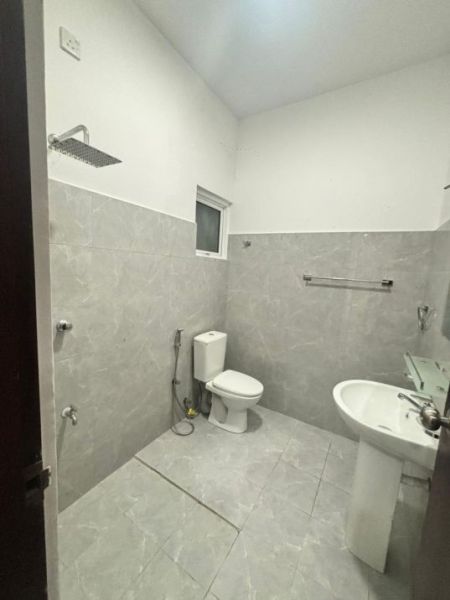 Bathroom - Semi Furnished Apartment for Sale at Athurugiriya Prime Residencies