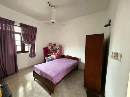 Bedroom - Sri Jayawardenapura Kotte - Beddagana Road 04 Bed Room House for Rent