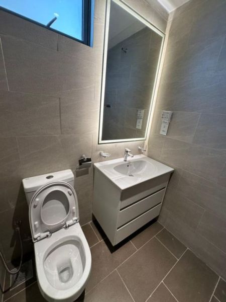 Bathroom - 2 bedroom luxury Apartment for Rent - Trizen Residencies Colombo 02 | USD 1,650 (550,000 LKR) per Month (EM015SD)
