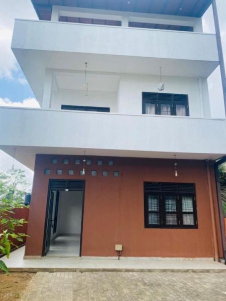 Exterior - 2 Bedroom House for Sale - Kottawa, Rukmale | LKR 30,000,000 (EM685)