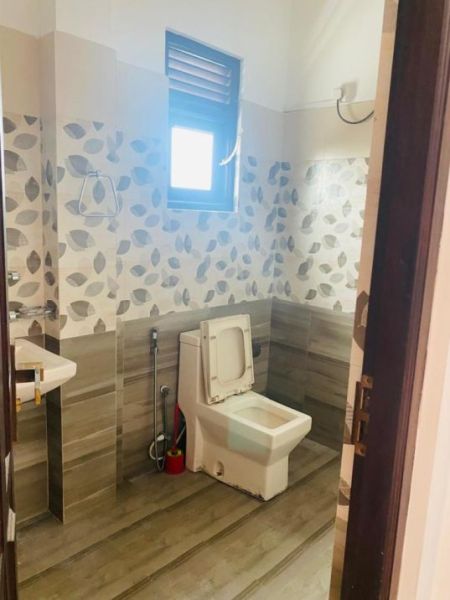 Bathroom - 2 Bedroom House for Sale - Kottawa, Rukmale | LKR 30,000,000 (EM685)