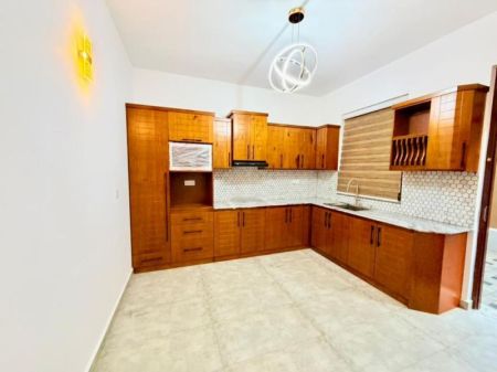 Kitchen - Battaramulla Lake Road 4 BR Brand New Luxury House for Sale 