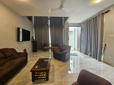 Living Room - Spacious Fully Furnished House for Rent – Battaramulla (Pipe Road)