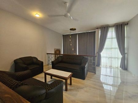 Living Room - Spacious Fully Furnished House for Rent – Battaramulla (Pipe Road)