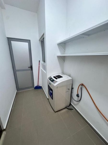 Bathroom - 3 Bedroom Apartment for Rent - Piliyandala, Kahathuduwa | LKR 140,000 Per Month (EM688)