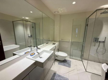 Bathroom - Cinnamon Life - 02 Bedroom Furnished Apartment for Rent in Colombo 02 (A2362)