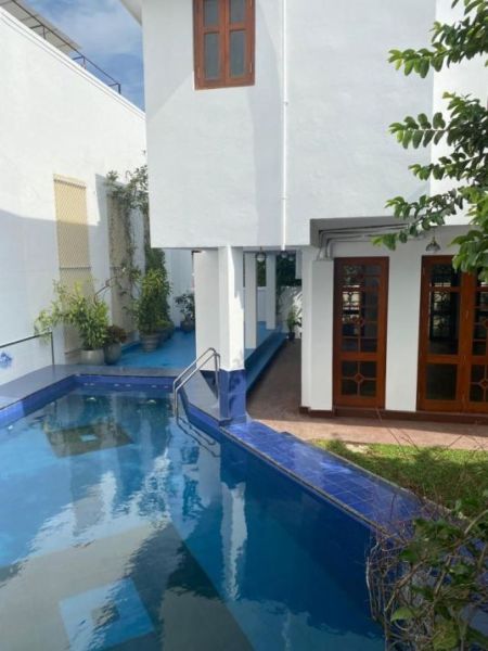 Exterior - Ultra-Luxury Villa for Rent in Nawala – PDC184