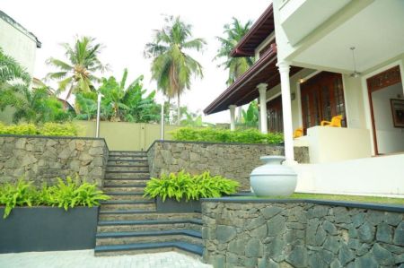 Exterior - 5 Bedroom Luxury House with Annex for Sale – Thalawathugoda | LKR 75 Million (Negotiable) (EM016SD)