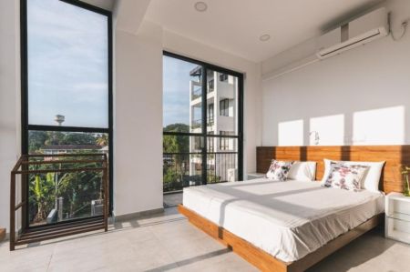 Bedroom - Elegant 2 Bedroom Apartment for Rent at Colombo 05 / LKR 300,000 Per Month (EM008RV)