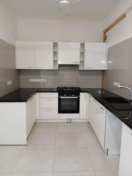 Kitchen - Iconic Galaxy 3BR Brand New Apartment For Sale in Rajagiriya - EA907