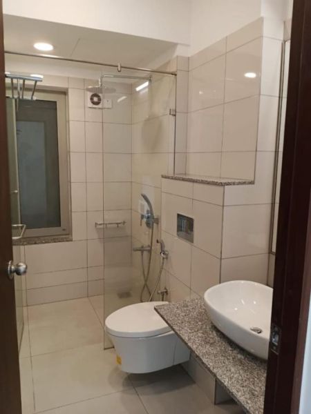 Bathroom - Iconic Galaxy 3BR Brand New Apartment For Sale in Rajagiriya - EA907