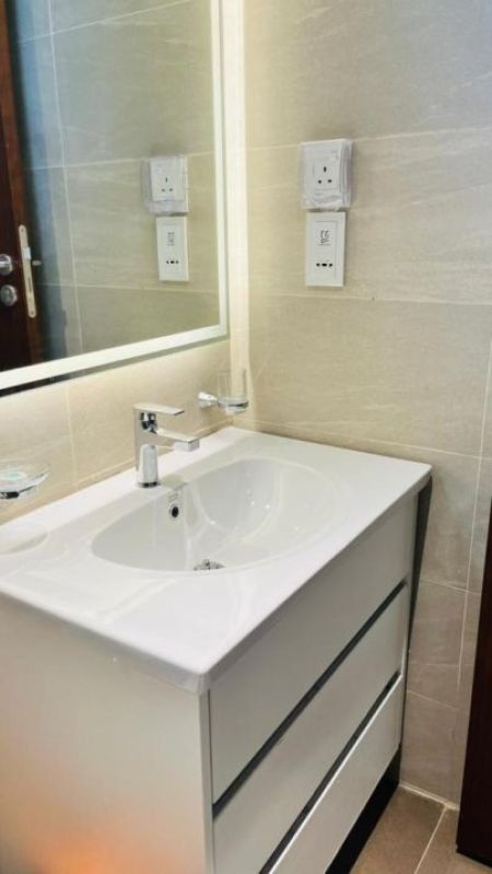 Bathroom - Fully Furnished Apartment for rent in Colombo 2 - Rs. 580,000 ( Per month )