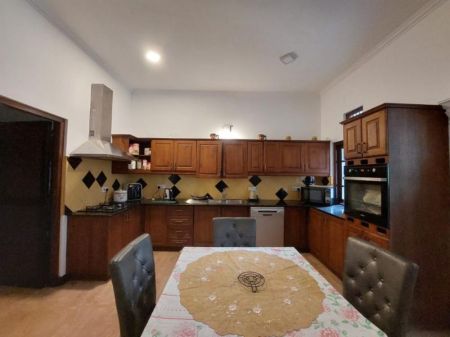 Kitchen - Luxury House for Rent in the Heart of Battaramulla - EH241