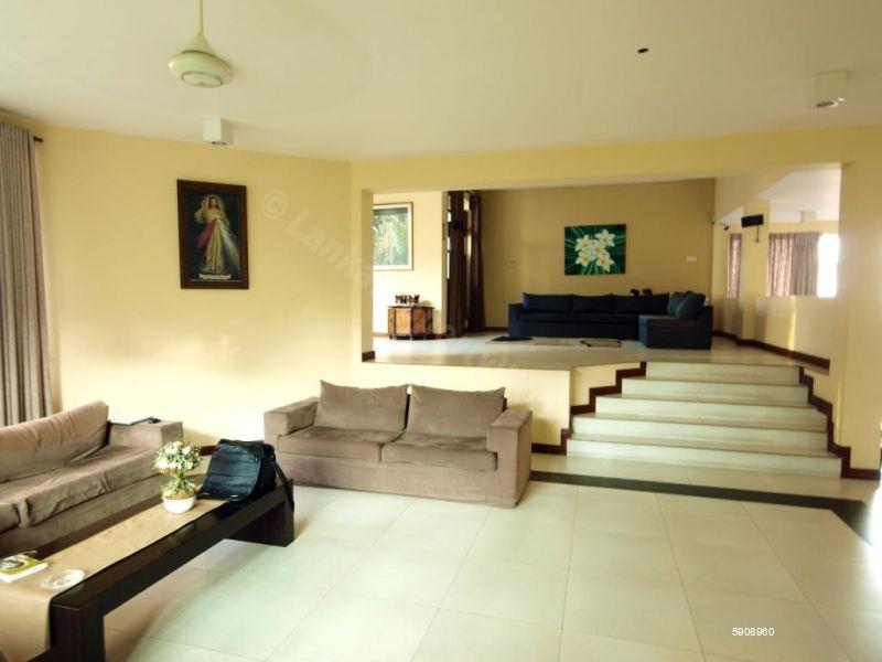 Living Room - House for sale in Colombo 13