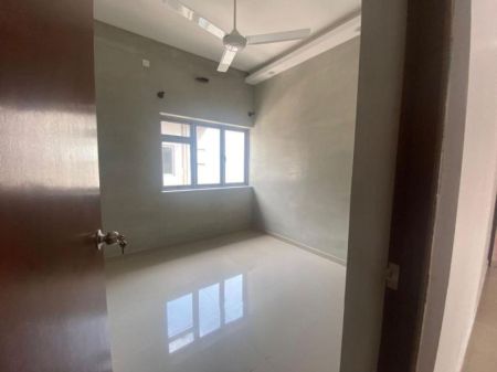 Bathroom - 3BR Apartment for Sale at Canterbury | LKR 30 Million (Negotiable)