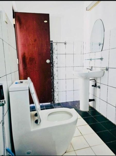 Bathroom - (BH91) Elegant 4Br House for Sale in Ja-ela Lakecity Homes