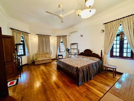 Bedroom - Nugegoda Luxury House For Sale In Prime Location 
