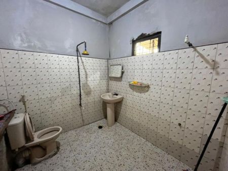 Bathroom - (HH213) Two Storey House with Land for Sale in Nawalapitiya – Kandy