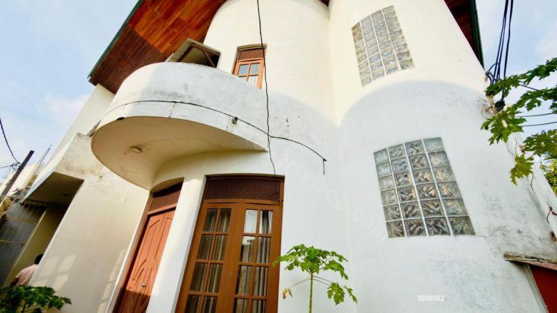 Exterior - House for sale in Battaramulla
