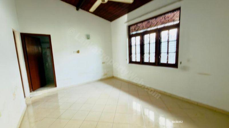 House for sale in Battaramulla