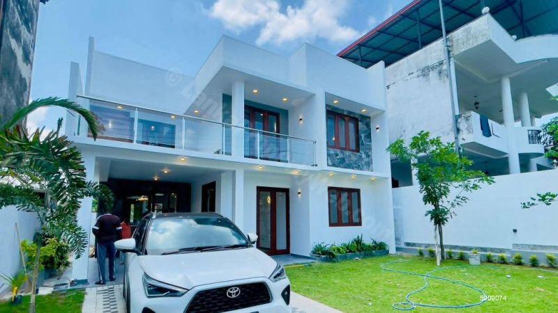 Exterior - House for sale in Athurugiriya