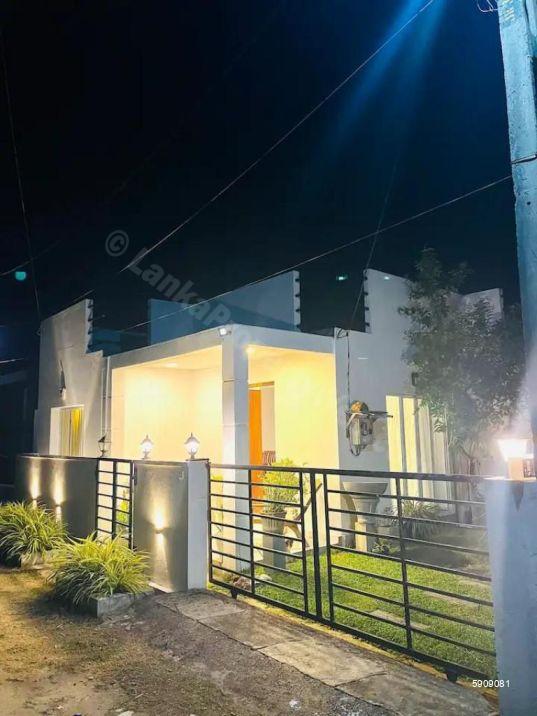 Exterior - House for sale in Ja Ela