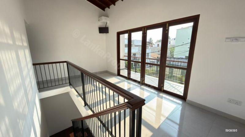 House for sale in Polgasowita