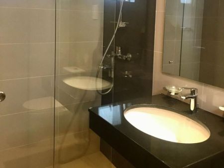 Bathroom - Apartment for Rent - OnThree20 - Colombo 02 | LKR 400,000