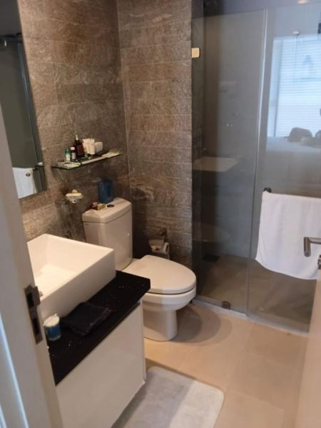 Bathroom - Colombo 03 Emperor 02 Bedroom Apartment For Rent