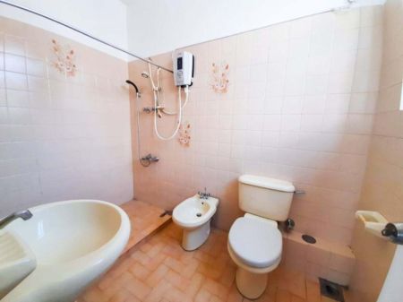 Bathroom - House for Rent in Colombo 07