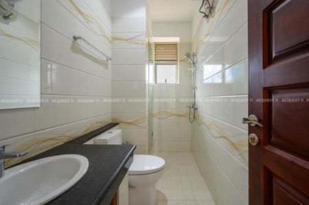 Bathroom - Apartment for Sale - Westminister Residencies - Colombo 03 | LKR 80,000,000