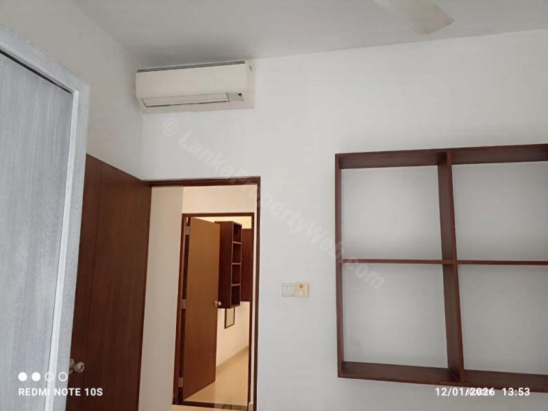 Apartment for sale in Athurugiriya