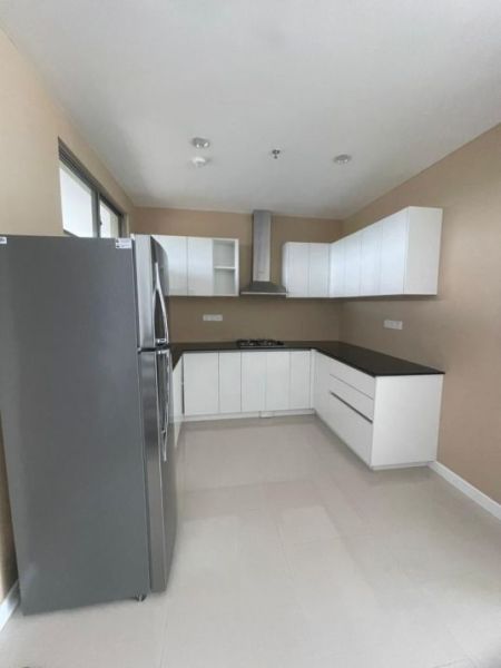 Kitchen - Luxury Apartment for Rent – ITC Oceanfront Condominiums, Galle