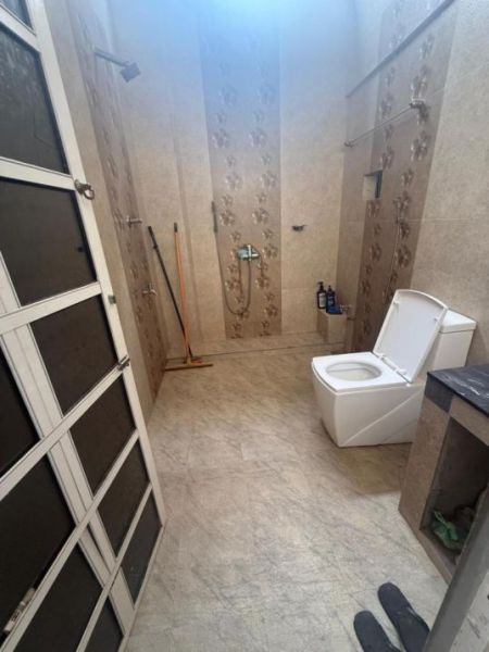Bathroom - (NR557) Furnished Two Storey House for Rent in Dehiwala