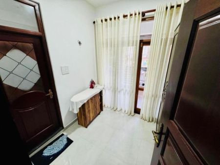 Bedroom - (P654) Elegant Three Storey House for Sale in Angoda Junction