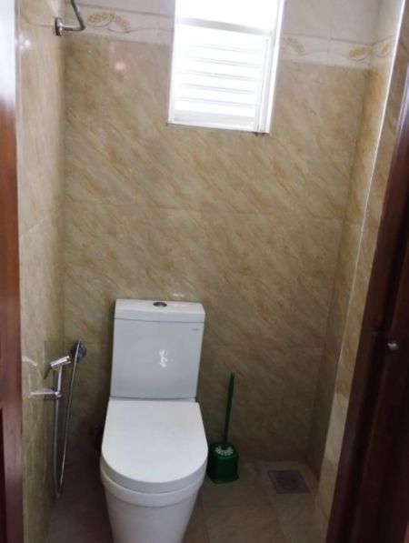 Bathroom - 3-Bedroom Fully Furnished Apartment Short-Term Rental in Kalubowila. (Property Code: CSTR102)