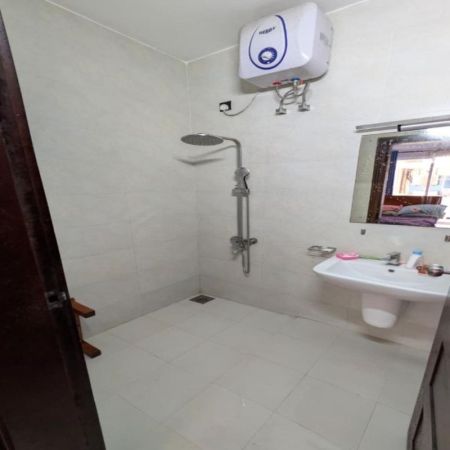 Bathroom - 3BR Apartment for Sale at Ken Tower, Colombo 04 | Investment LKR 72 Million