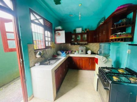 Kitchen - Elegant Family Home with Private Garden in a Peaceful Piliyandala Neighborhood