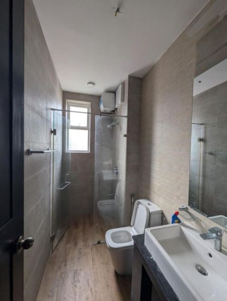 Bathroom - 6 Bedrooms Apartment for Rent in Colombo 4