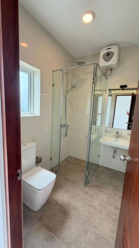 Bathroom - Brand New Furnished Apartment for Rent – The Flemington 360, Nawala