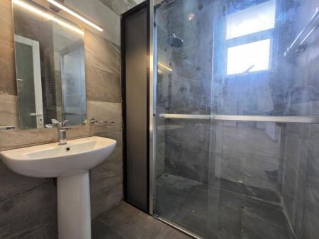 Bathroom - Blue Ocean - 03 Bedroom Unfurnished Apartment for Sale in Colombo 05 (A3034)
