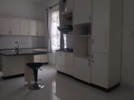 Kitchen - Ground Floor Furnished House For Rent in Pelawatta, Battaramulla - EH422
