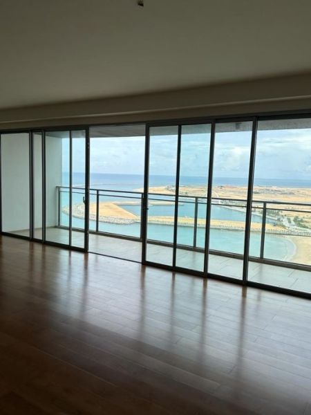 Bedroom - Shangri-La Luxury 4BR Apartment For Sale in Colombo 2 - EA778