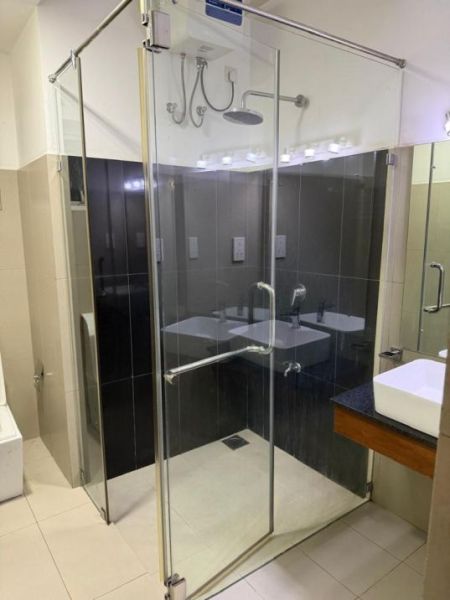 Bathroom - (DAR1250) Furnished Apartment for Rent in Luxe Highway Kottawa