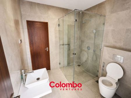 Bathroom - Nawala House – 5 Room Brand New Modern House for SALE - Nawala Road, Nawala / Koswatte  (HS-442)