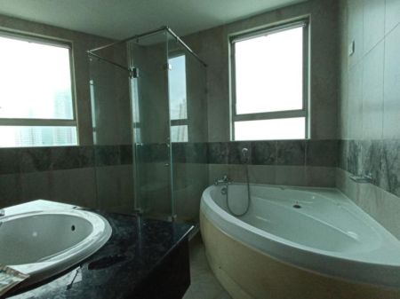 Bathroom - Iceland Residencies Furnished Apartment for Rent - A13081