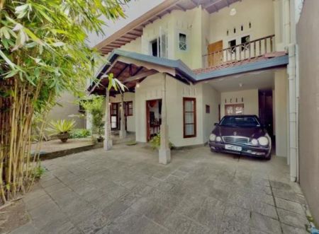 Exterior - 4 Bedroom Prime Property for Sale - Pita Kotte, Baddagana Road | LKR 168,000,000 (EM704)
